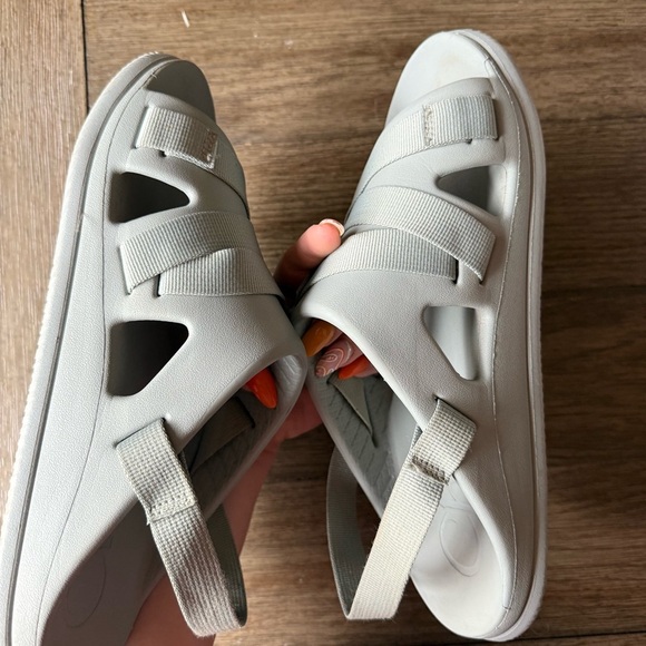 Chaco sandals - Picture 4 of 6